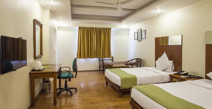 Sandhya Hotel Hyderabad Eksteriør billede