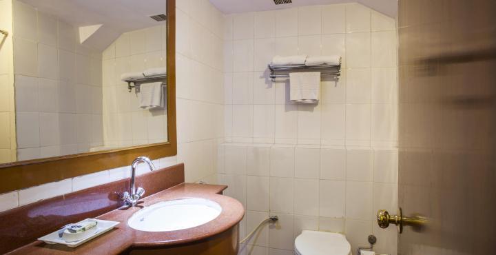 Sandhya Hotel Hyderabad Eksteriør billede